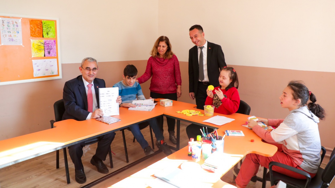 Belediye Başkanı Alim IŞIK okulumuza ziyarette bulundu
